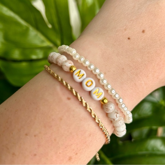 Beige & Good Mom Word Beaded Bracelet 3 Piece Bundle | Stack | Gift - Picture 1 of 5